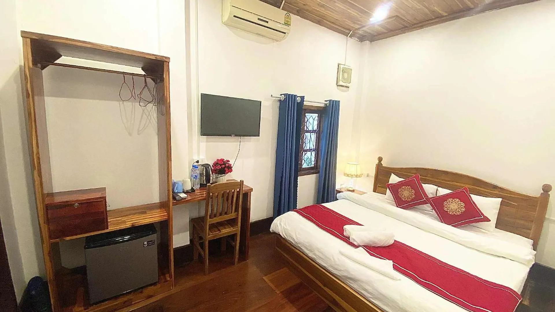 Luangprabang That Luang Boutique House Лаос
